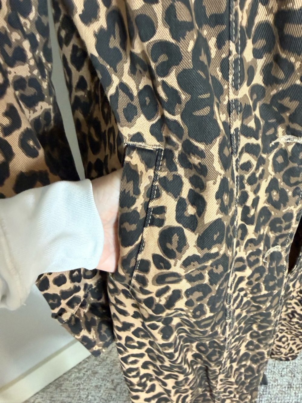 FASHION NOVA New Leopard Print Denim Trench Coat Pockets Buttons Size Medium - Picture 7 of 13